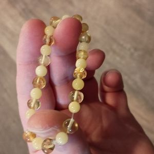 Ladies 6.5 inch all yellow Genuine Baltic Amber stretch bead bracelet